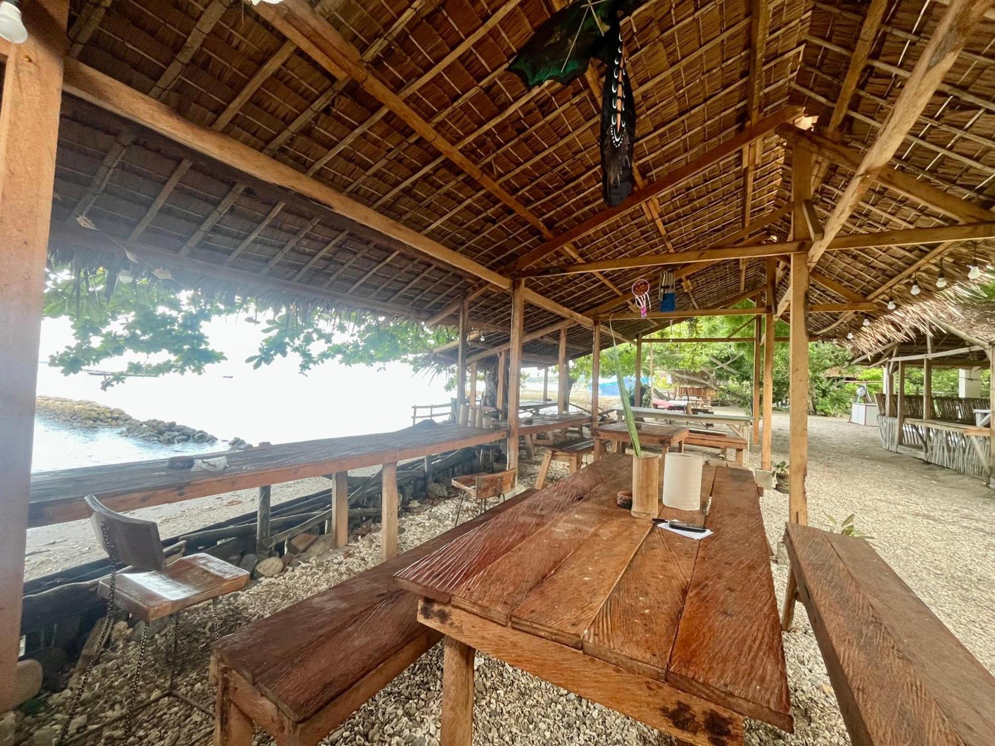 Boochee Beach Tampi Exterior photo